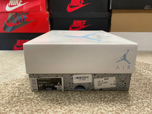 Load image into Gallery viewer, Jordan 4 “University Blue”
