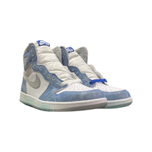 Load image into Gallery viewer, DS Jordan 1 “Hyper Royal”
