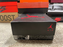 Load image into Gallery viewer, Jordan 3 “Varsity Royal”
