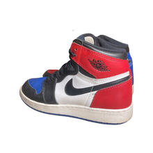 Load image into Gallery viewer, Jordan 1 “Top 3”
