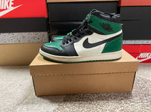 Load image into Gallery viewer, Jordan 1 “Pine Green”
