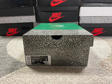 Load image into Gallery viewer, VNDS Jordan 3 “Pine Green”

