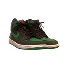 Load image into Gallery viewer, Jordan 1 “Pine Green 2.0”
