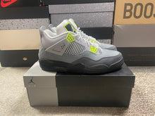 Load image into Gallery viewer, VNDS Jordan 4 “Neon 95”
