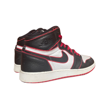 Load image into Gallery viewer, Jordan 1 “Bloodline”
