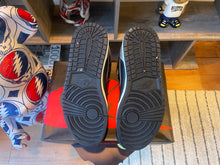Load image into Gallery viewer, 2013 Jordan 1 “Shadow”
