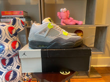 Load image into Gallery viewer, VNDS Jordan 4 “Neon 95”
