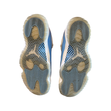 Load image into Gallery viewer, Jordan 11 Low “UNC”
