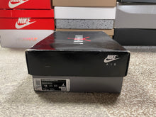 Load image into Gallery viewer, Jordan 11 Low “Concord Bred”
