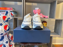 Load image into Gallery viewer, Christian Dior B22 Sneakers
