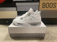 Load image into Gallery viewer, VNDS Jordan 4 “White Oreo”
